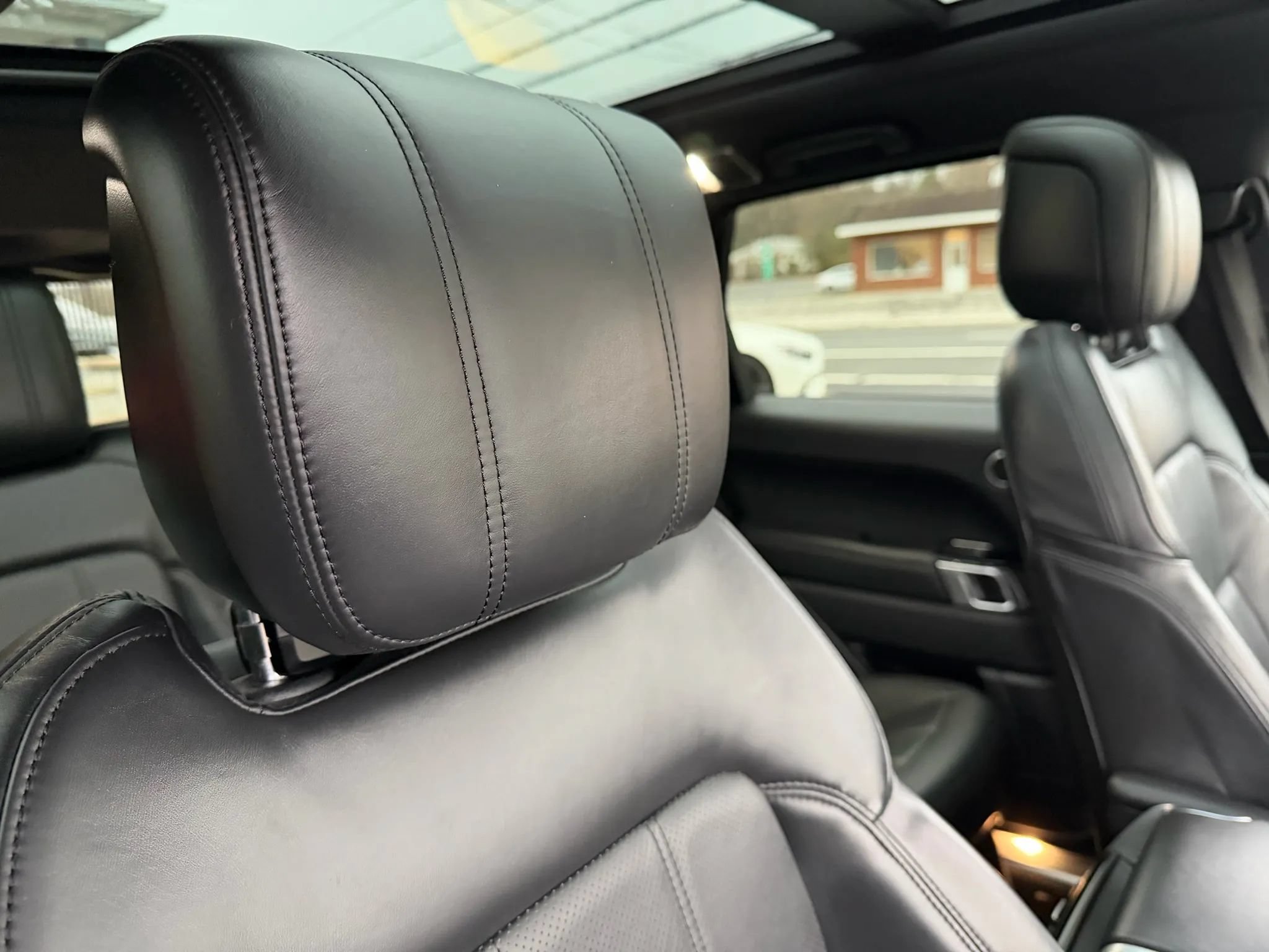 Used 2018 Land Rover Range Rover Sport Supercharged AWD/4WD image 37
