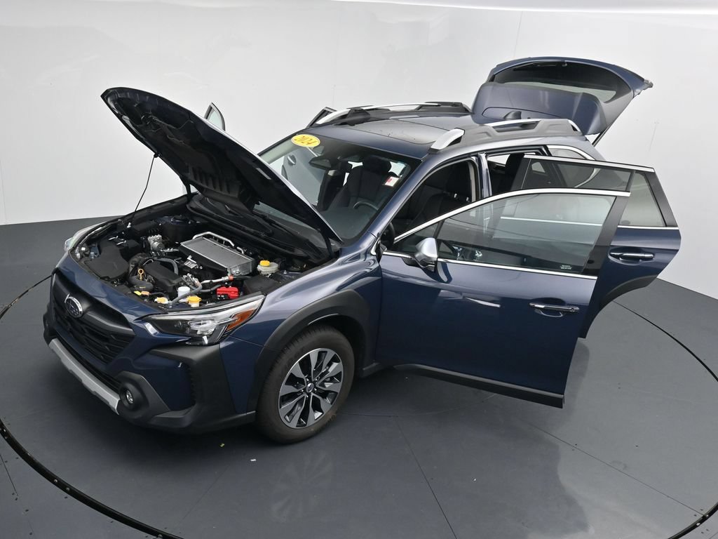 Used 2024 Subaru Outback Touring XT AWD/4WD image 41