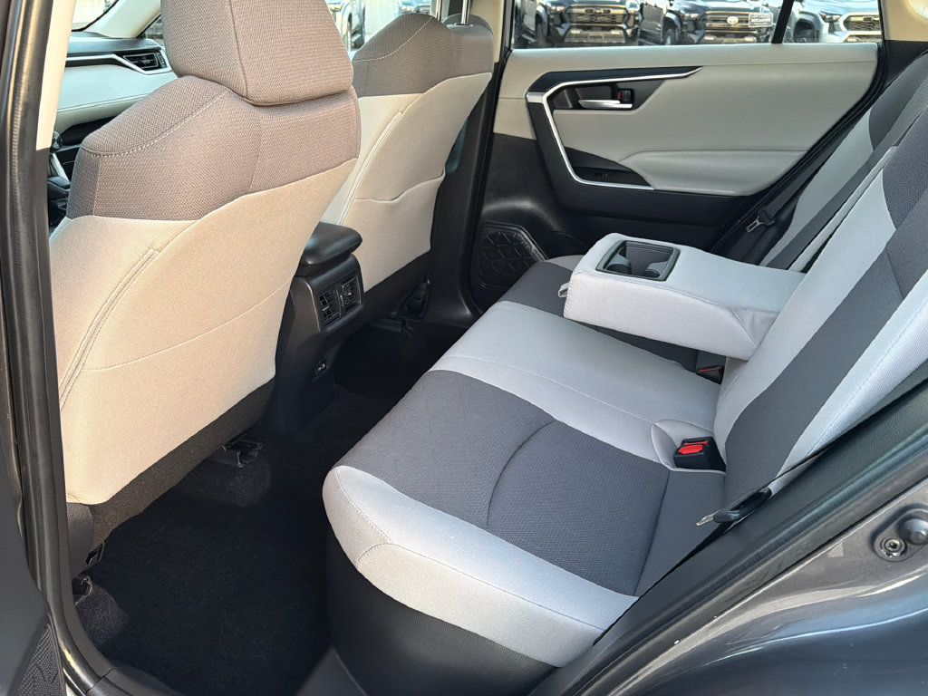 Used 2025 Toyota RAV4 XLE w/ Weather Package AWD/4WD image 18
