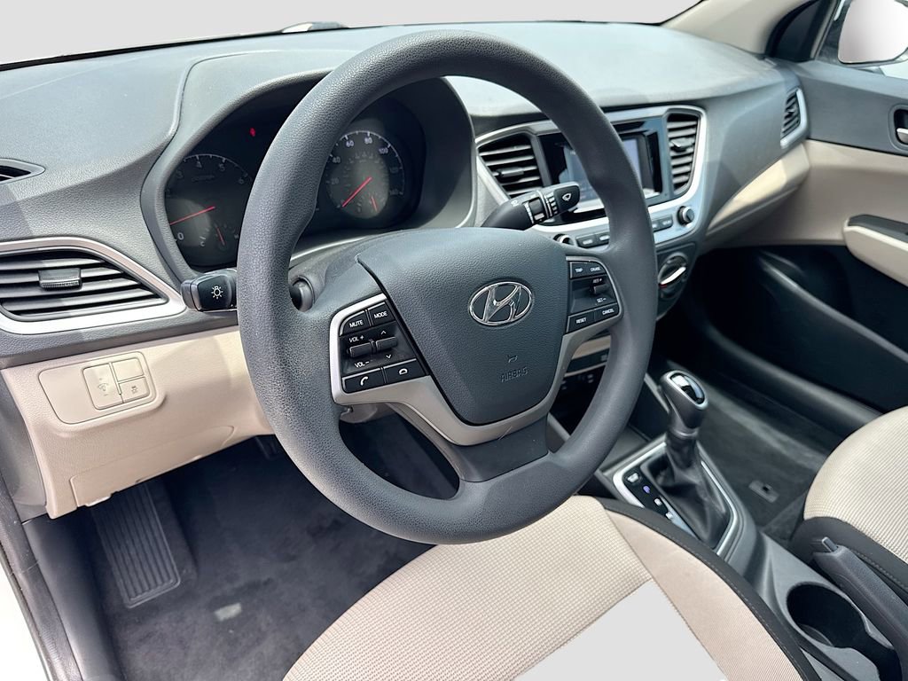 Used 2021 Hyundai Accent SE FWD image 9