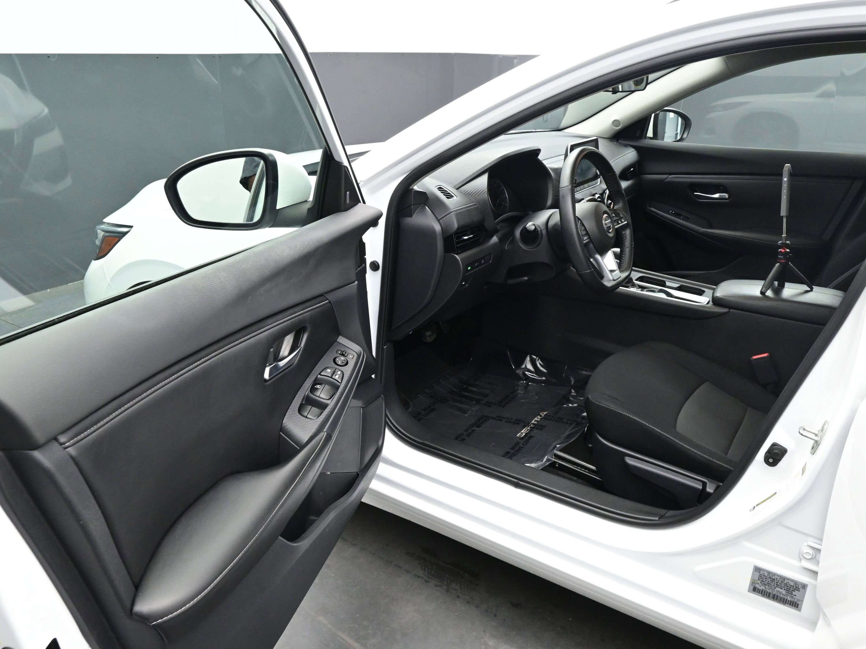 Used 2023 Nissan Sentra SV image 11