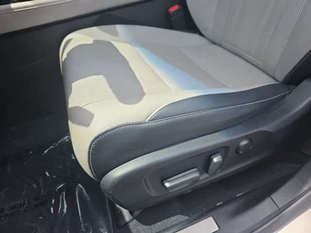 Used 2019 Lexus RX 350L AWD w/ Premium Package image 30
