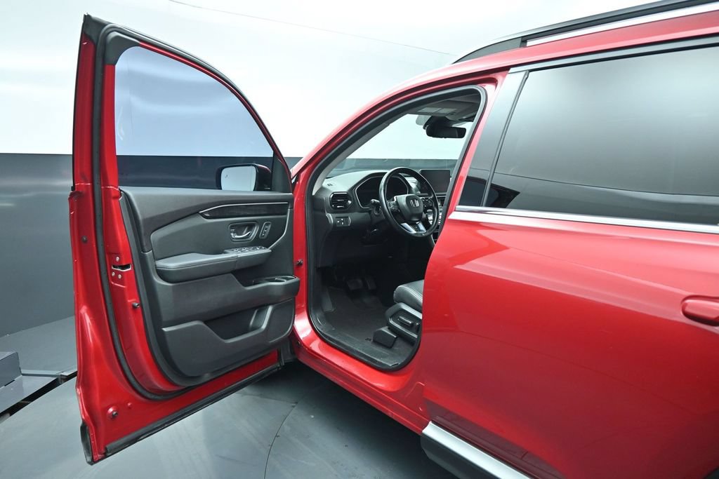 Used 2023 Honda Pilot Elite image 7