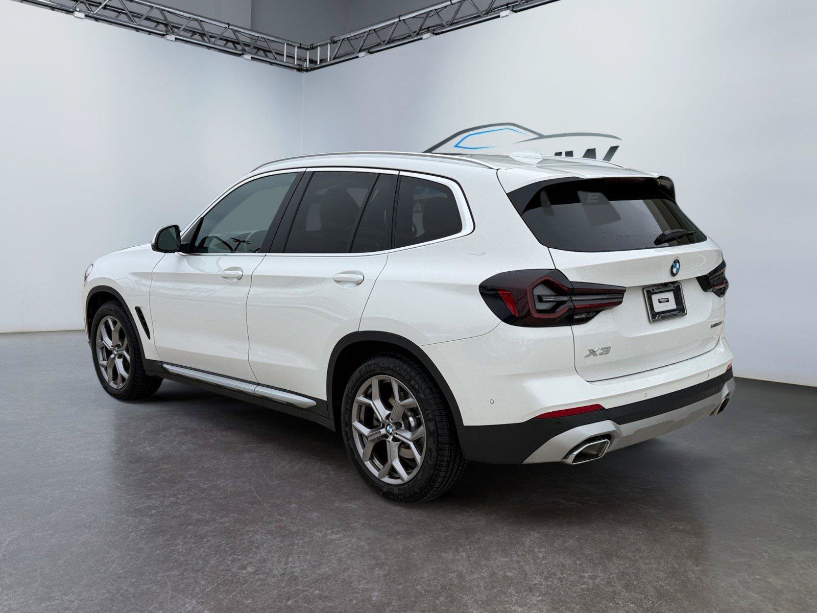 Used 2023 BMW X3 xDrive30i w/ Premium Package w/ZPA AWD/4WD image 5