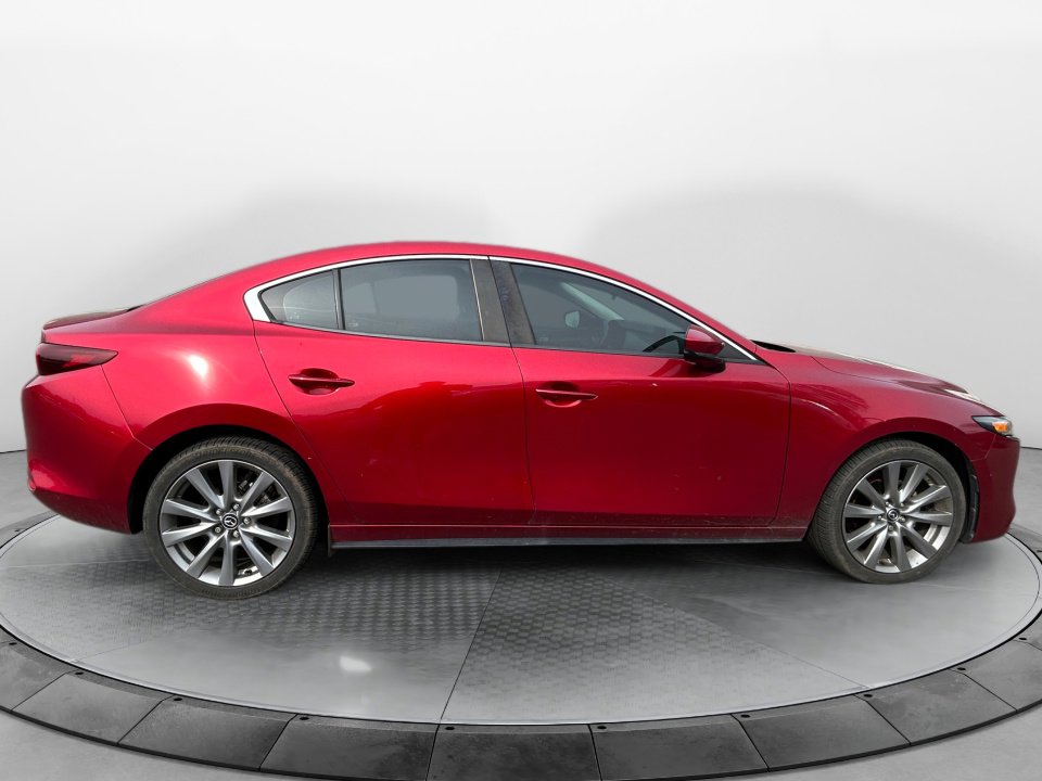 Used 2023 MAZDA MAZDA3 s FWD image 8