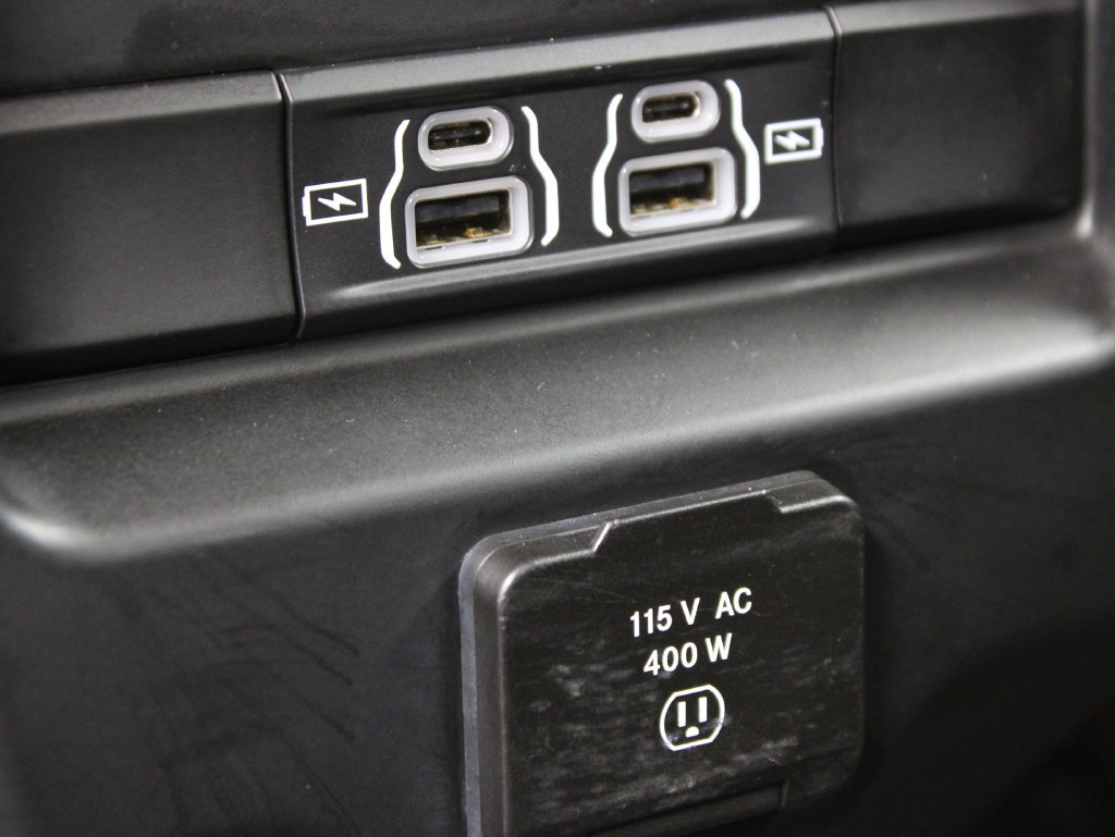 Used 2022 RAM 1500 Rebel w/ Rebel Level 2 Equipment Group AWD/4WD image 17