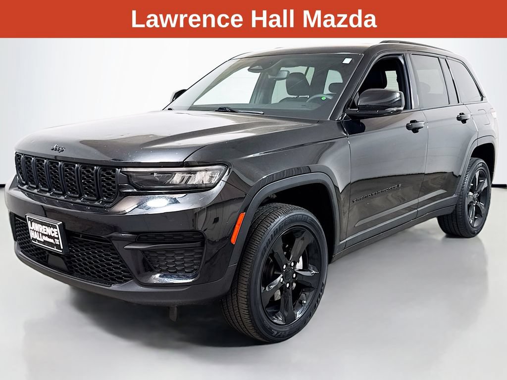Used 2023 Jeep Grand Cherokee Altitude AWD/4WD image 1