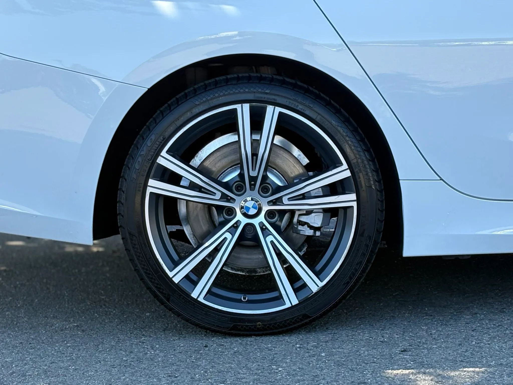 Used 2022 BMW 330i Sedan w/ Driving Assistance Package image 31