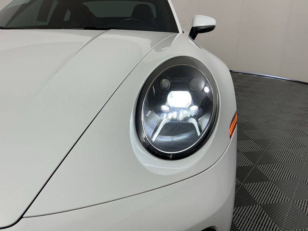 Used 2020 Porsche 911 Carrera RWD image 8