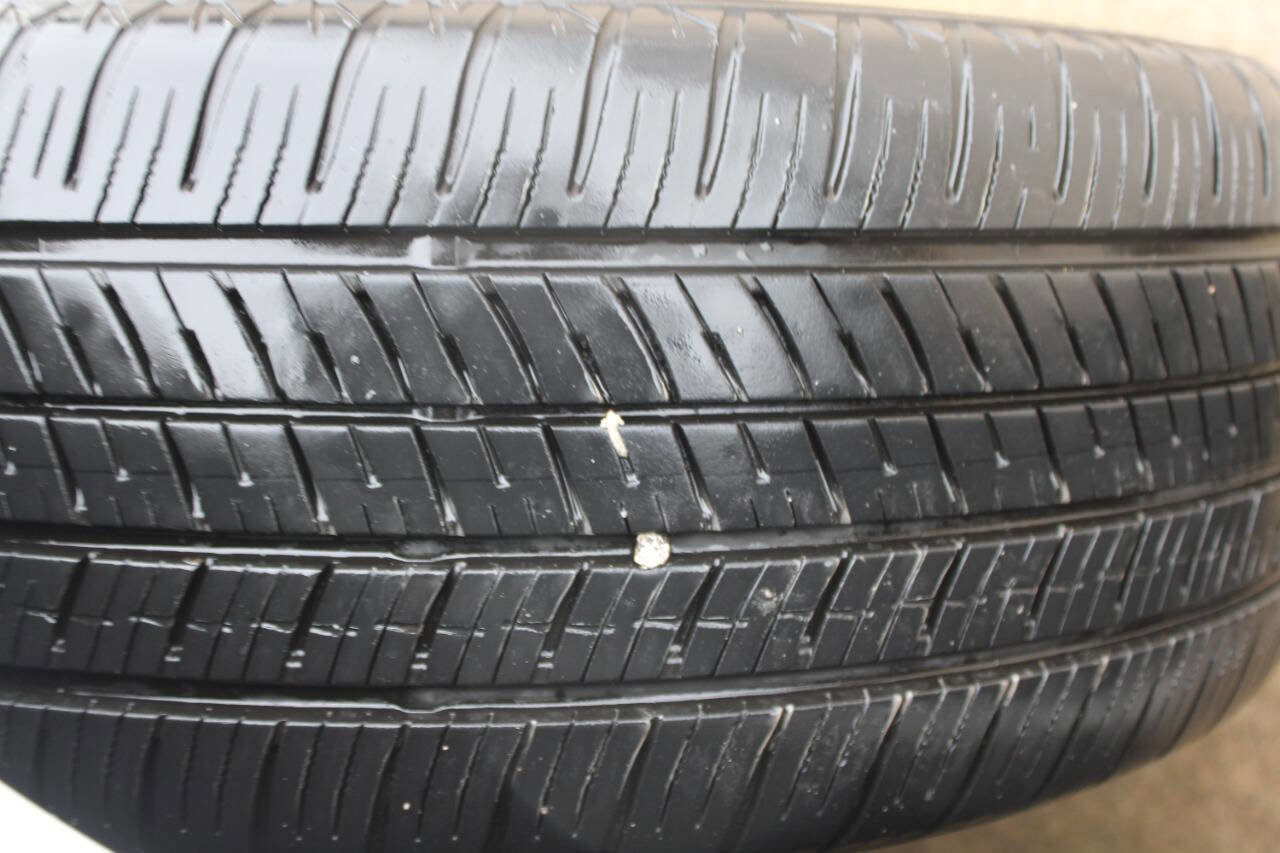 Used 2013 Chrysler 200 Limited image 20