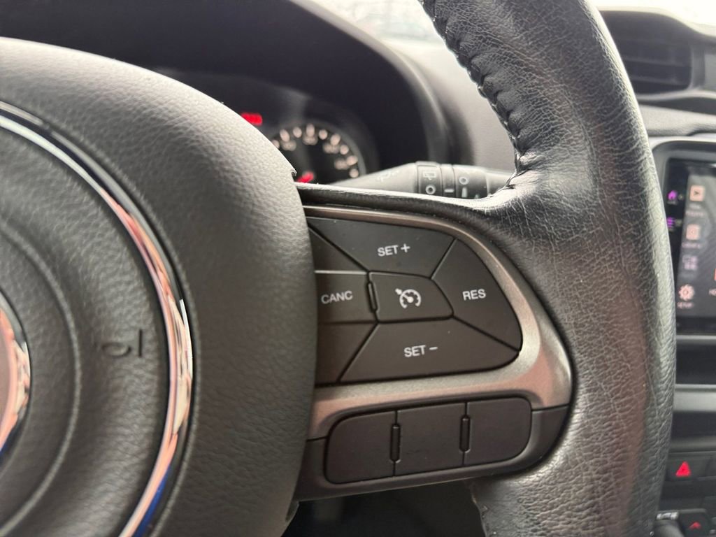 Used 2019 Jeep Renegade Limited w/ Quick Order Package 22P image 26