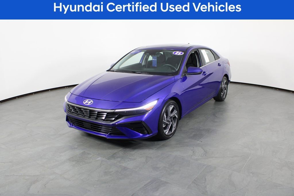 Certified 2025 Hyundai Elantra SEL image 2