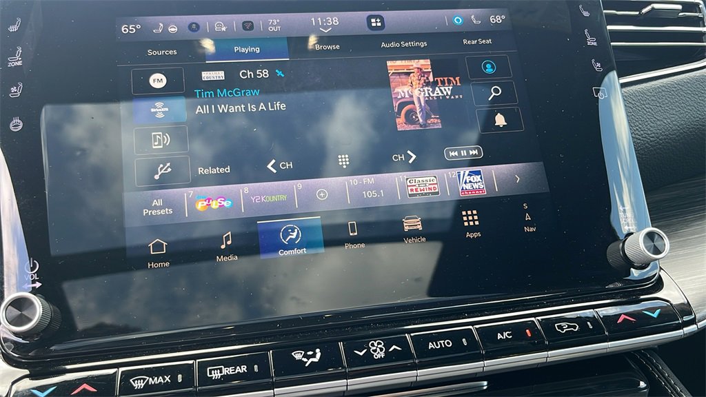 Used 2024 Jeep Wagoneer Series III w/ Premium Group I image 18