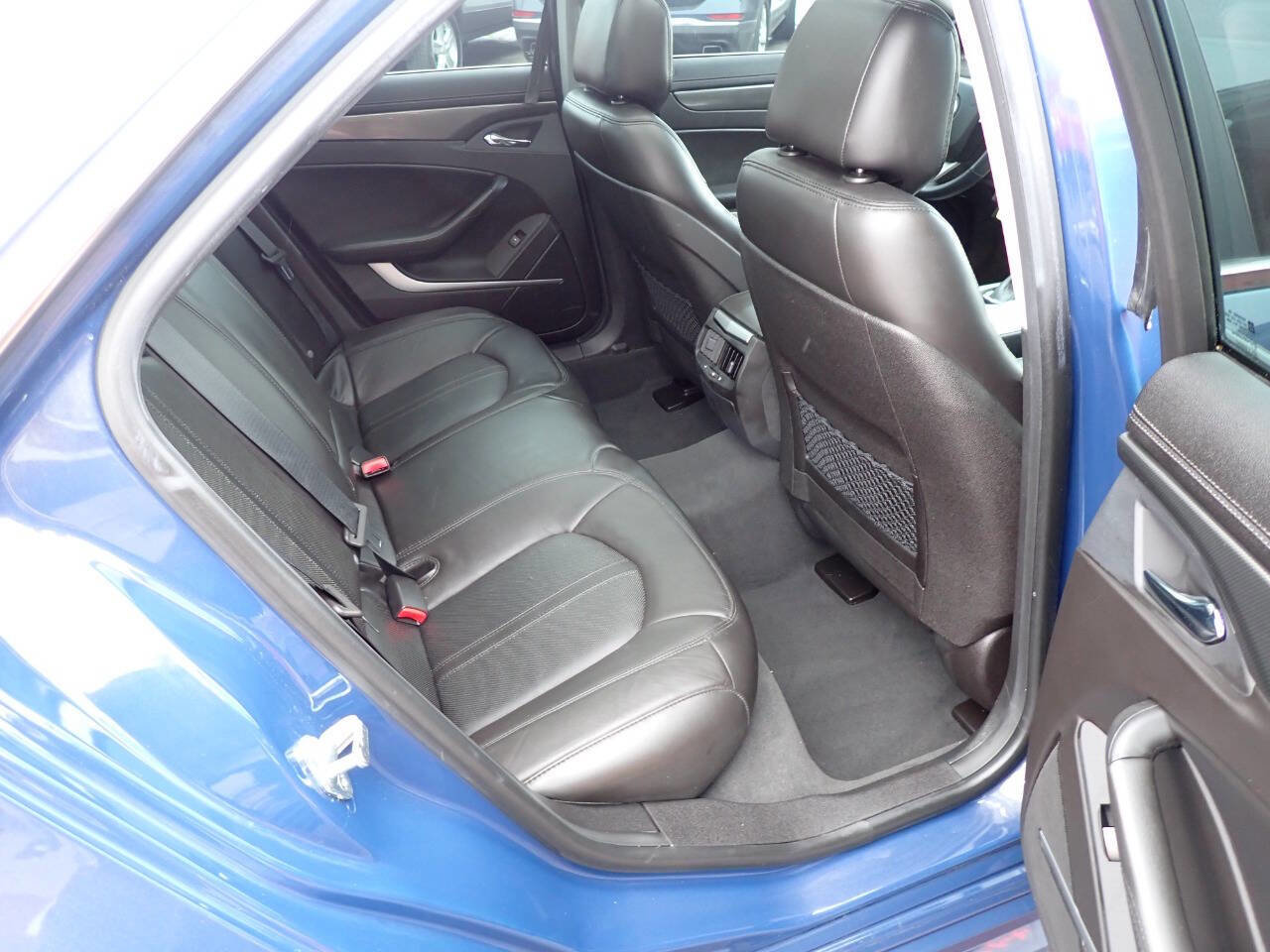 Used 2010 Cadillac CTS Performance image 11