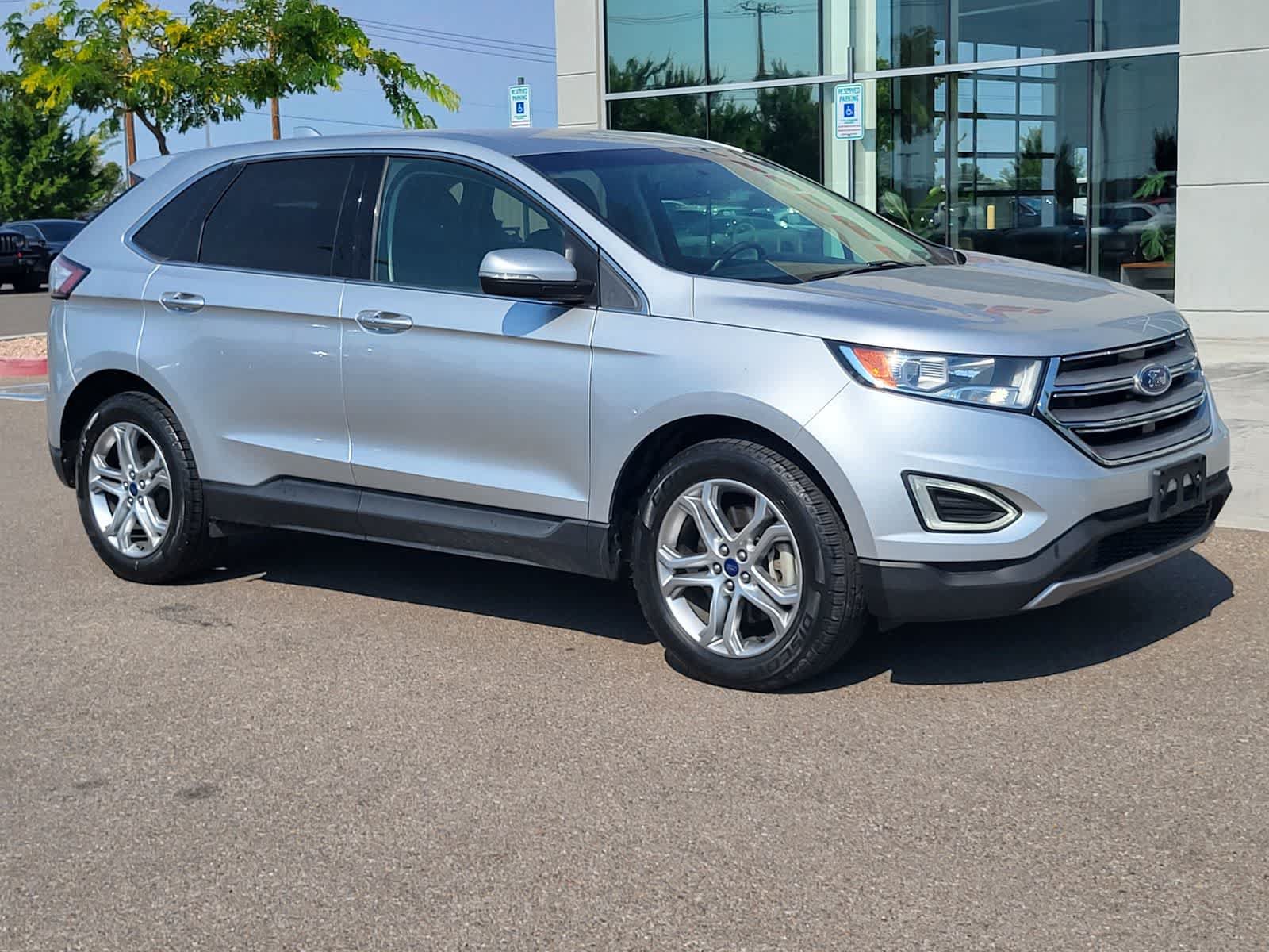 Used 2016 Ford Edge Titanium w/ Technology Package AWD/4WD image 3