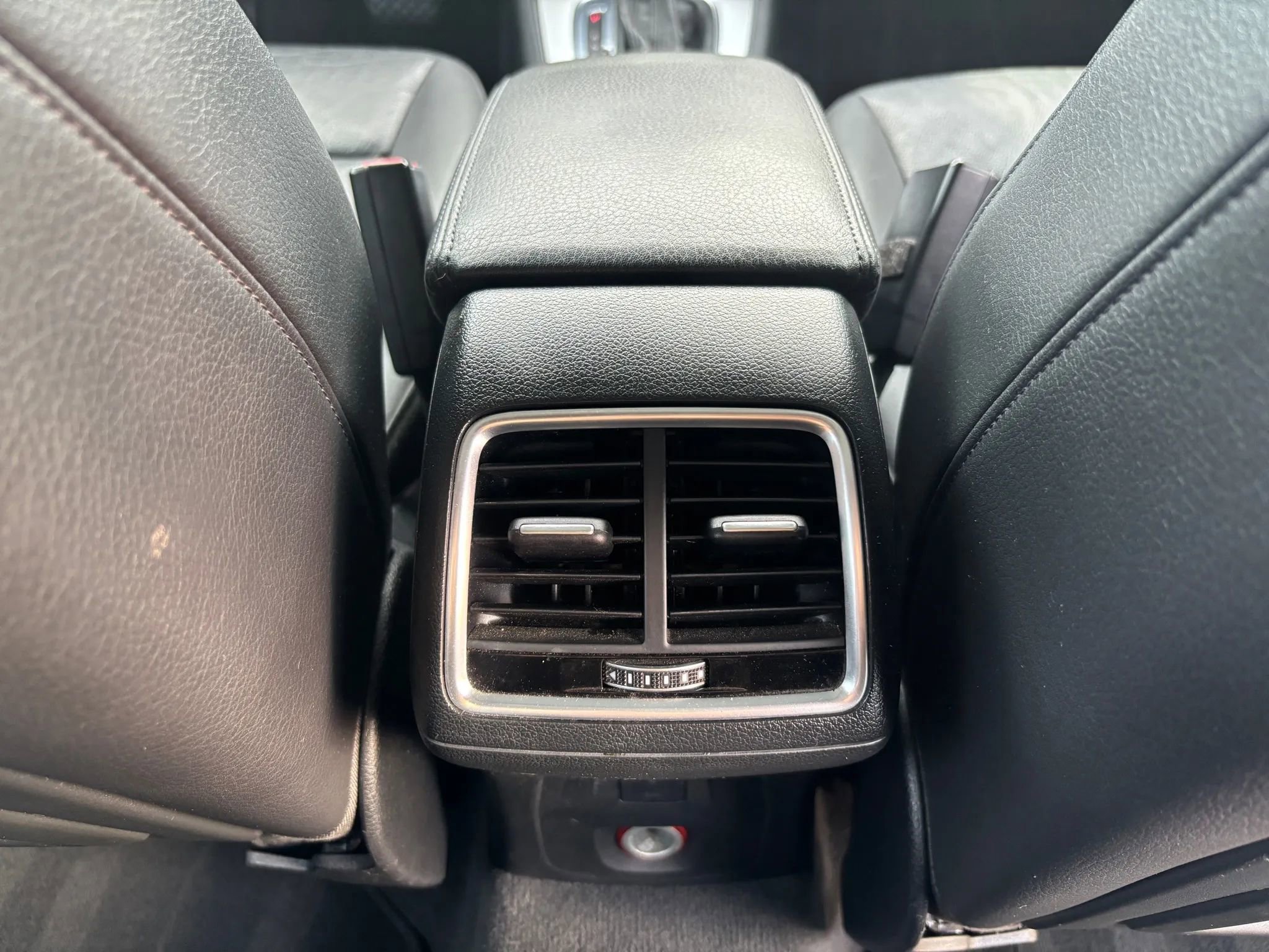 Used 2018 Audi Q3 2.0T Premium image 32