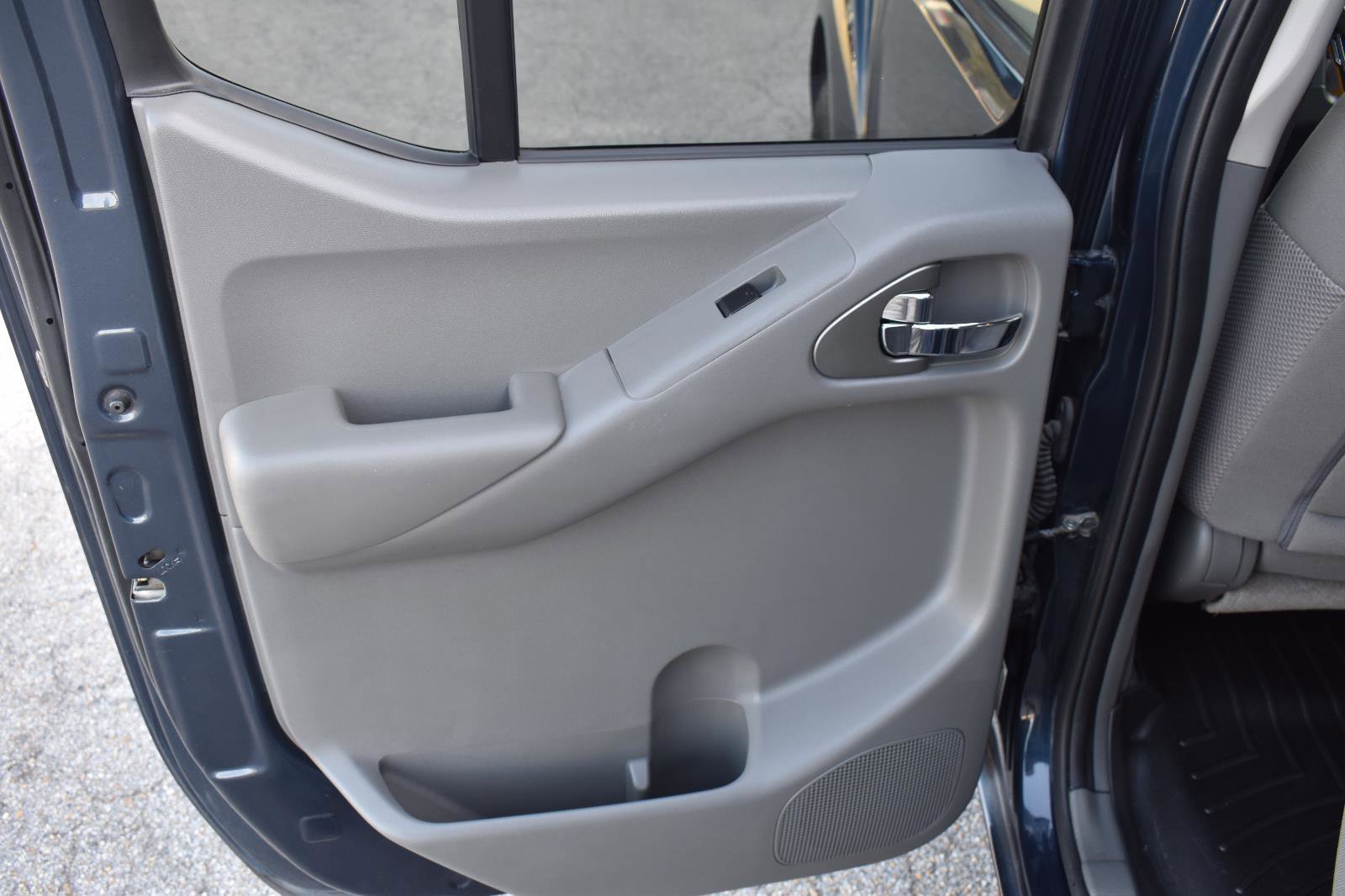 Used 2019 Nissan Frontier SV w/ Value Truck Package image 41