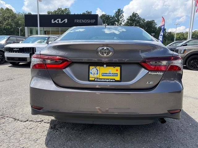 Used 2024 Toyota Camry SE w/ Convenience Package FWD image 11