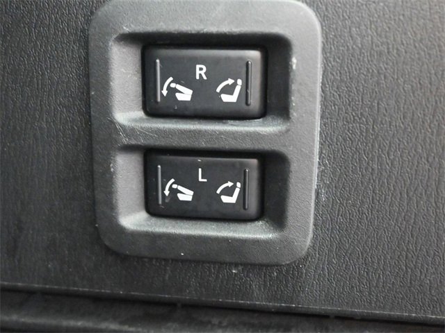 Used 2017 Nissan Armada SL image 16