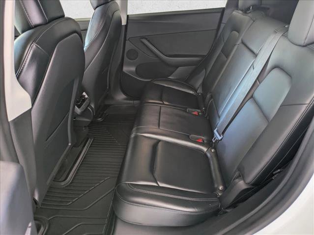 Used 2022 Tesla Model Y Performance image 17