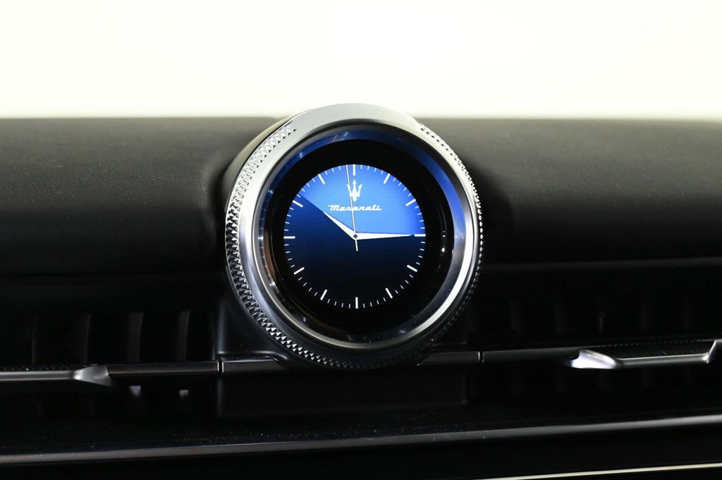Used 2025 Maserati Grecale Modena image 23