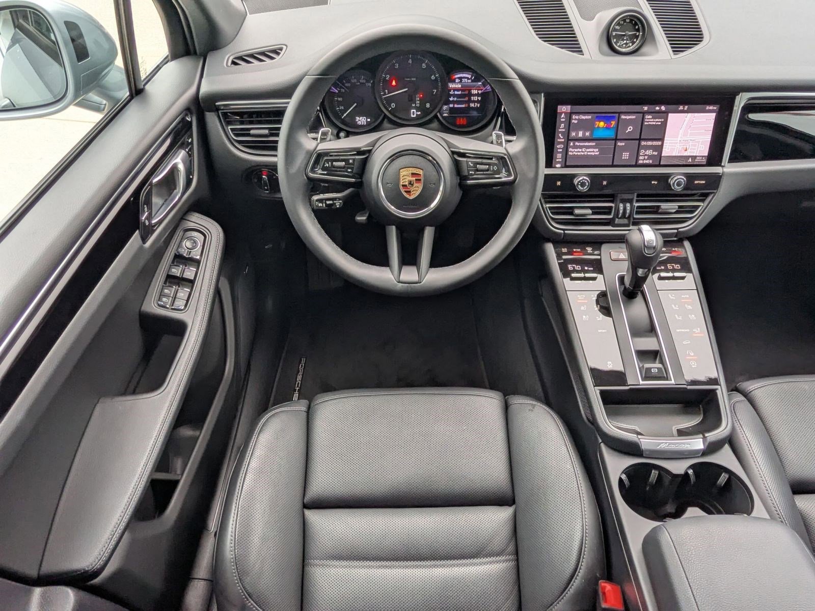 Certified 2026 Porsche Macan AWD/4WD image 15