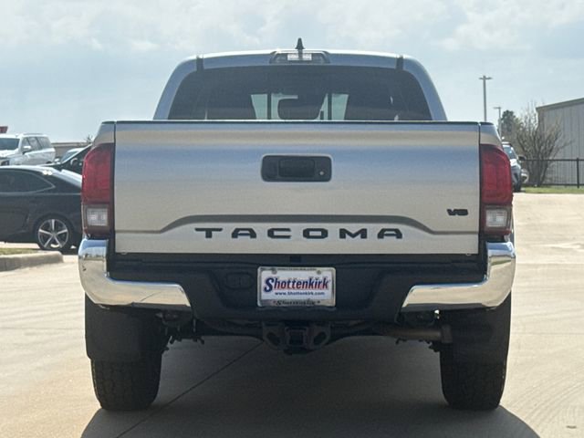 Used 2023 Toyota Tacoma SR5 RWD image 8
