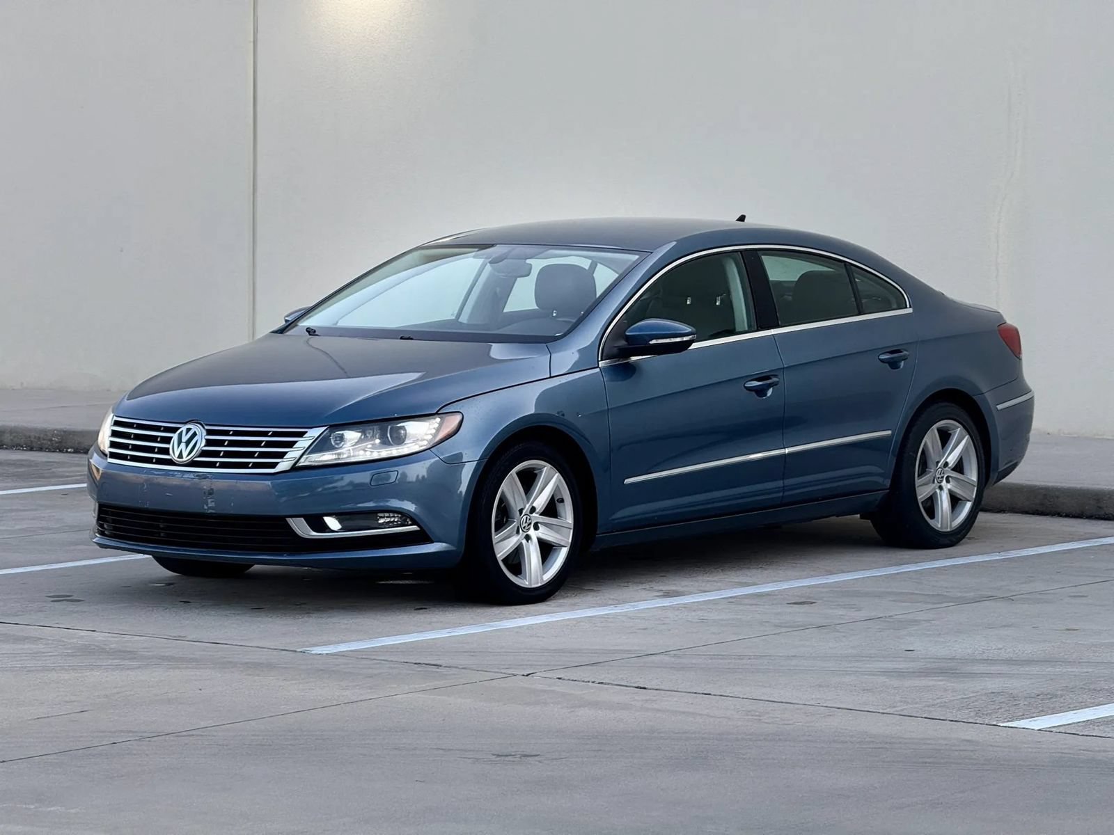 Used 2017 Volkswagen CC Sport FWD image 3
