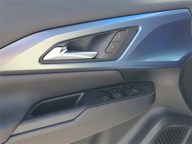 New 2026 Chevrolet Equinox EV LT image 20