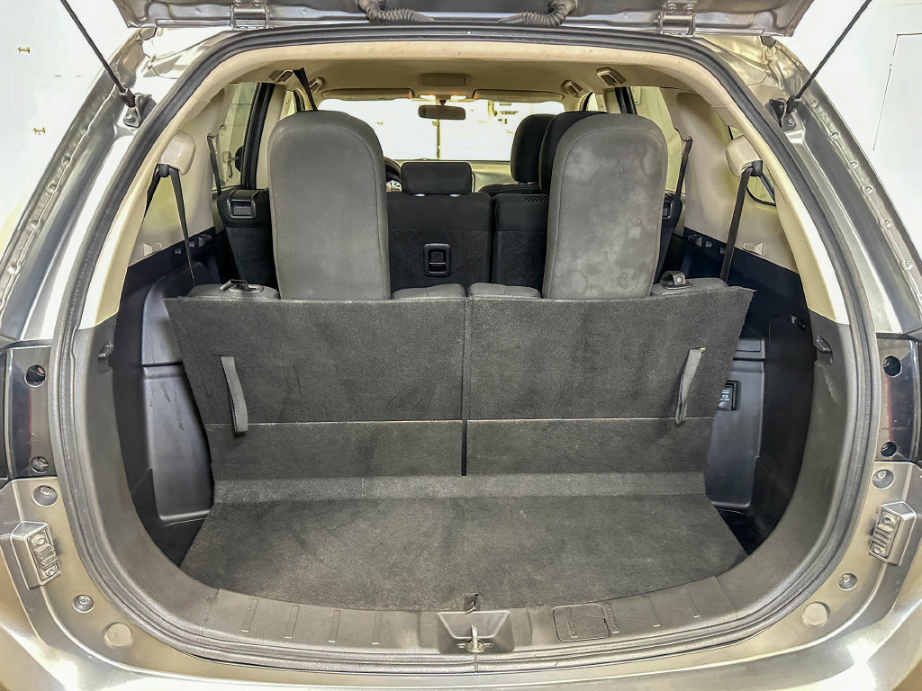 Used 2018 Mitsubishi Outlander AWD image 17