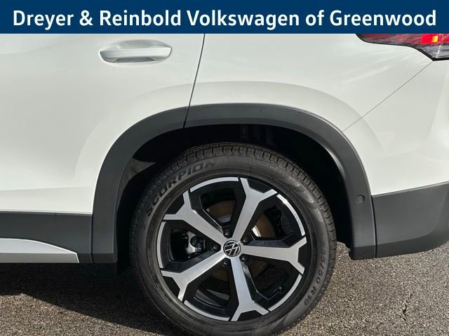 New 2026 Volkswagen Tiguan SE image 9