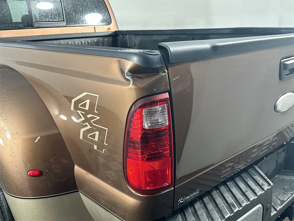 Used 2012 Ford F350 Lariat image 9