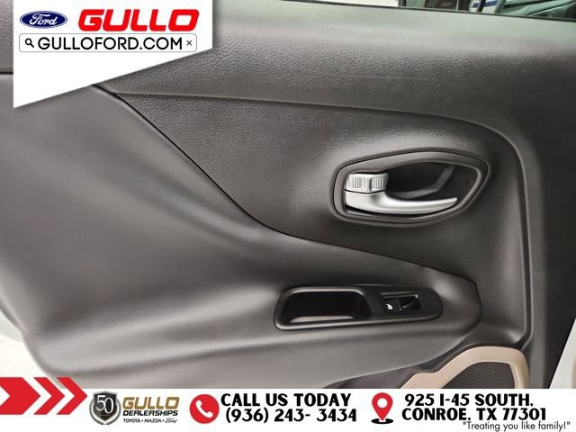 Used 2015 Jeep Renegade Limited AWD/4WD image 16