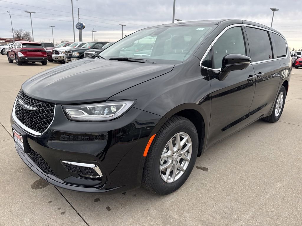 New 2026 Chrysler Pacifica Select image 27