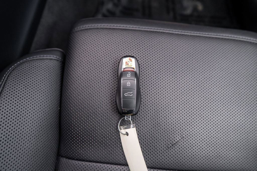 Used 2021 Porsche Macan S image 31