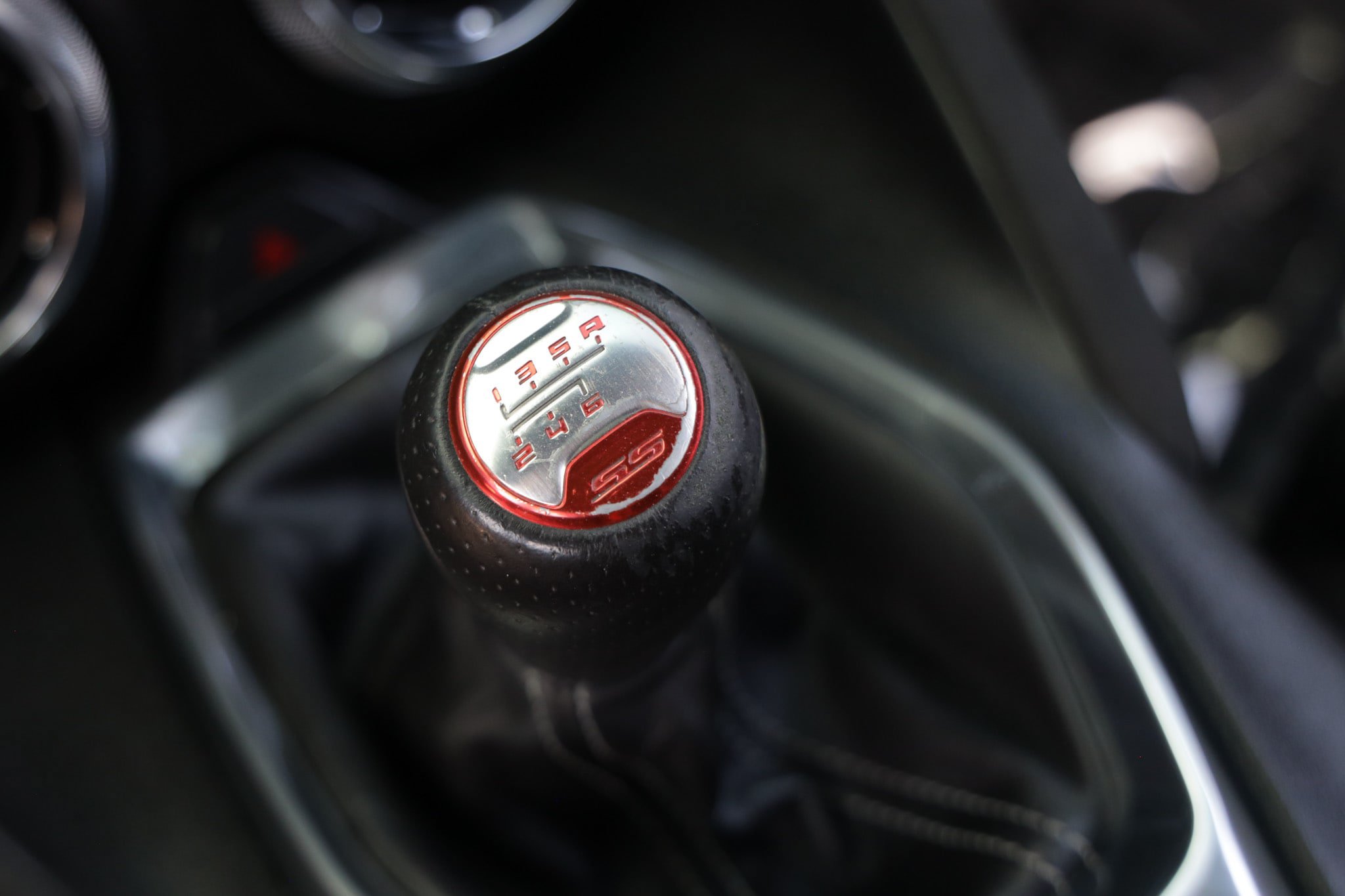 Used 2016 Chevrolet Camaro SS RWD image 41