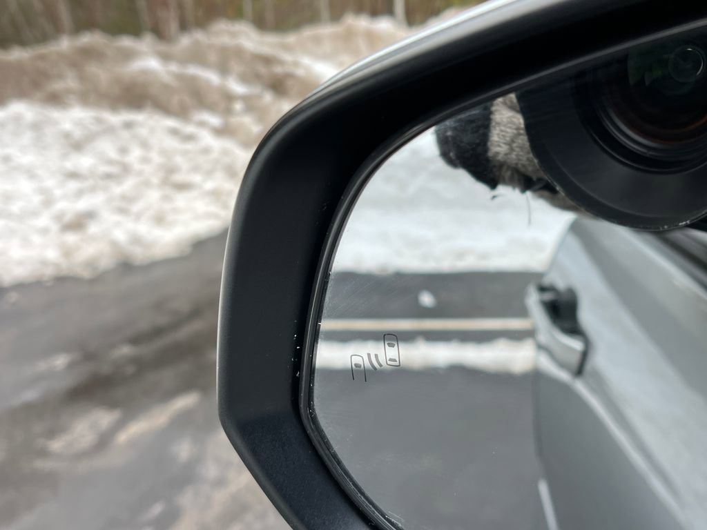 Used 2025 Toyota Tacoma TRD Sport w/ TRD Sport Upgrade Package image 26