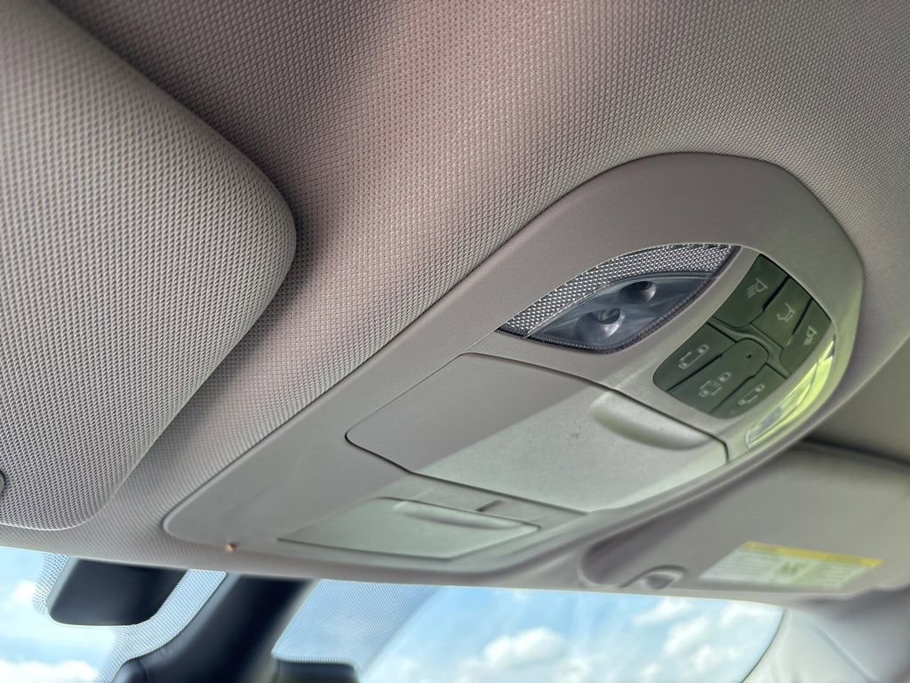 Used 2022 Chrysler Pacifica Touring-L FWD image 25