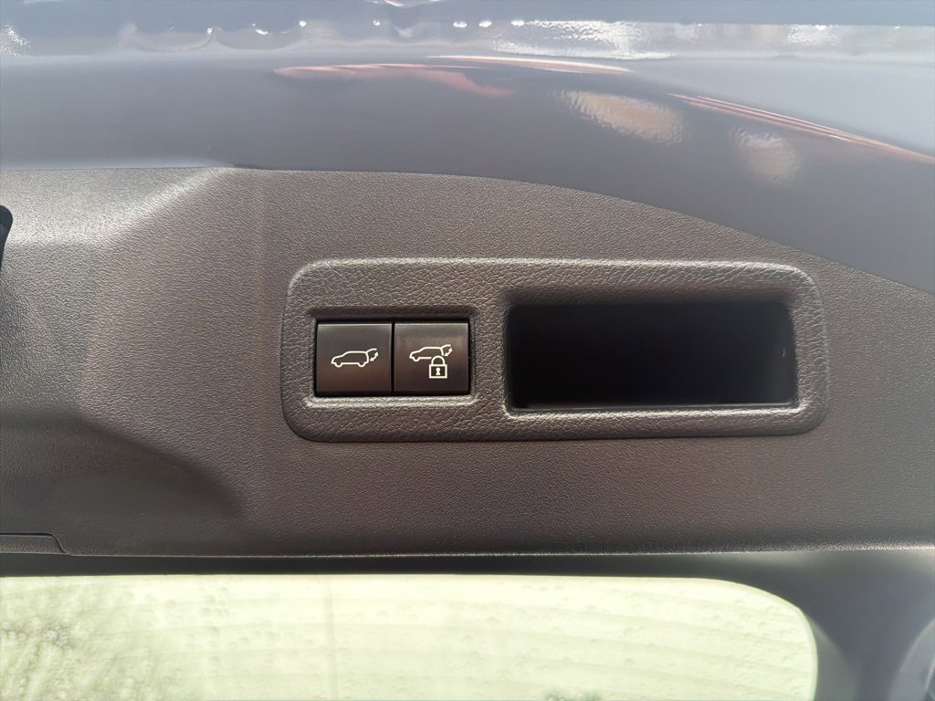 Certified 2024 Subaru Solterra Limited image 21