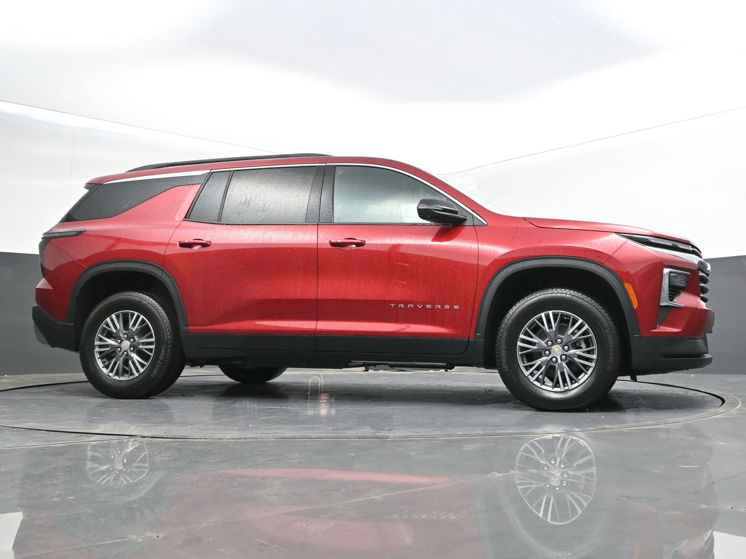 New 2026 Chevrolet Traverse LT FWD image 43