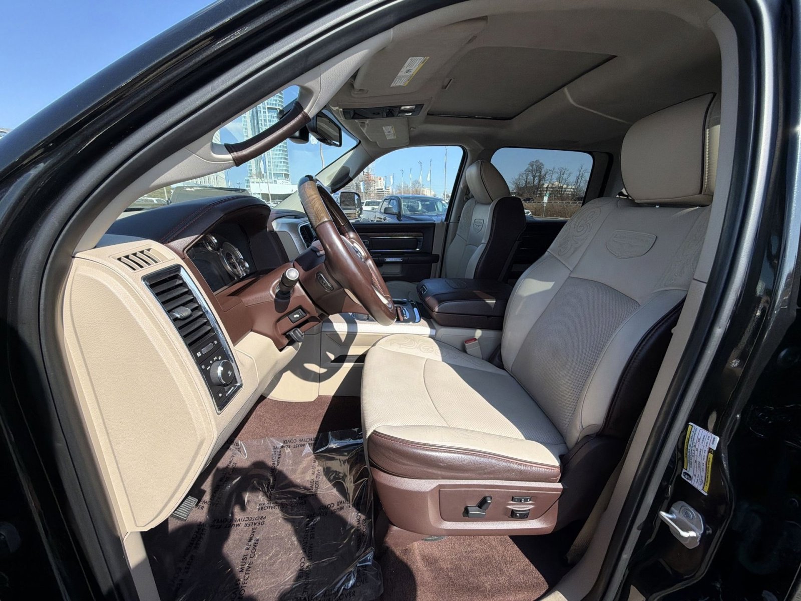 Used 2018 RAM 3500 Laramie Longhorn w/ Longhorn Southfork Package image 13