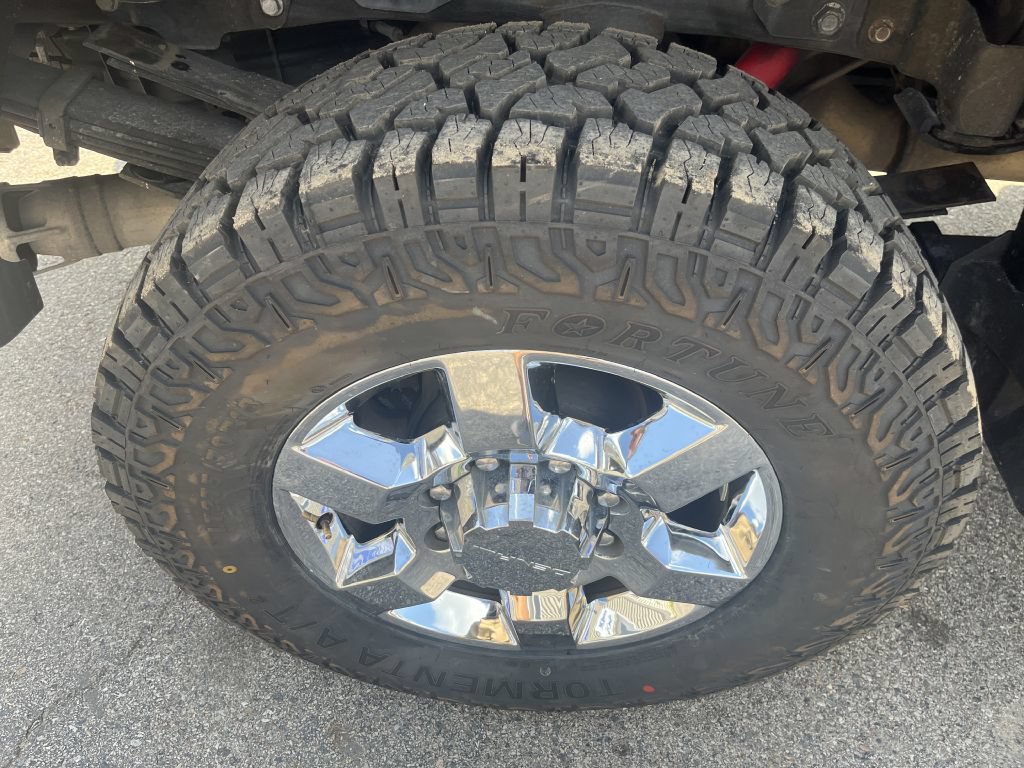 Used 2017 GMC Sierra 3500 Denali w/ Duramax Plus Package AWD/4WD image 14