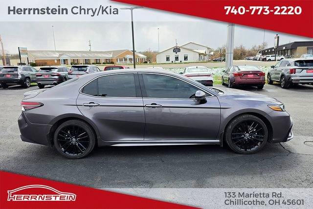 Used 2022 Toyota Camry XSE image 27