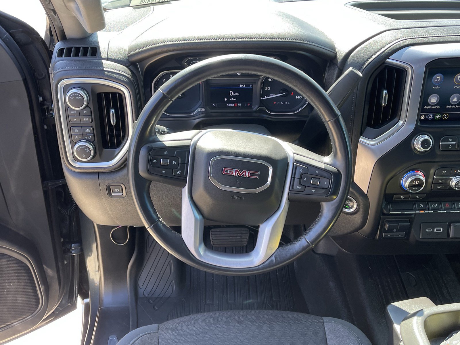 Used 2020 GMC Sierra 1500 Elevation w/ Elevation Value Package AWD/4WD image 13