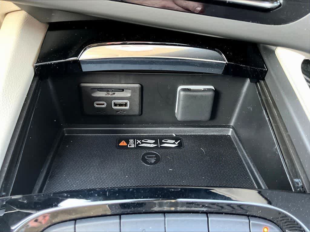 Used 2023 Buick Envision Avenir AWD/4WD image 18