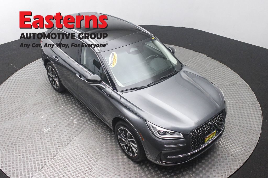 Used 2023 Lincoln Corsair Grand Touring w/ Equipment Group 301A AWD/4WD image 3