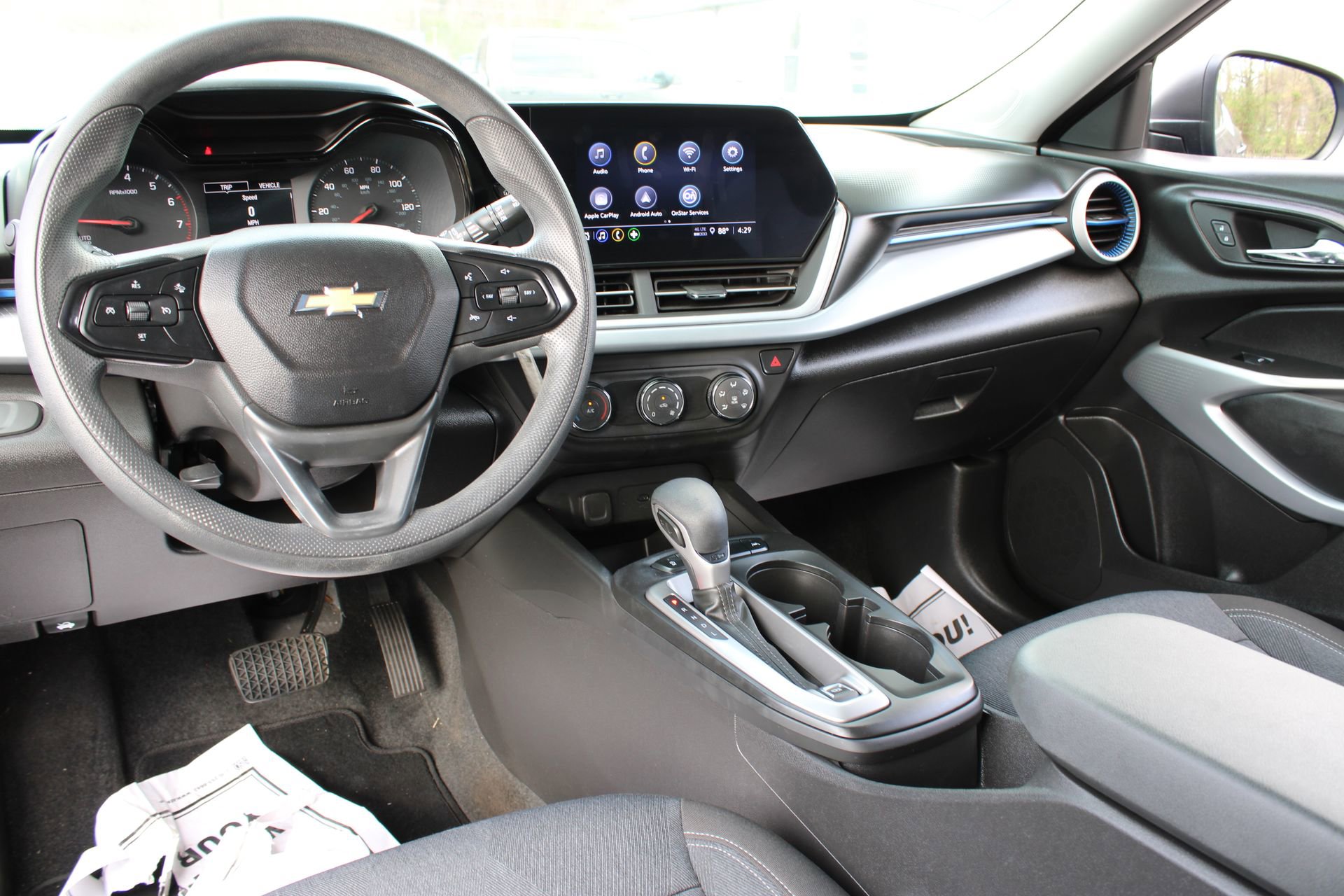 Used 2024 Chevrolet Trax LS image 19