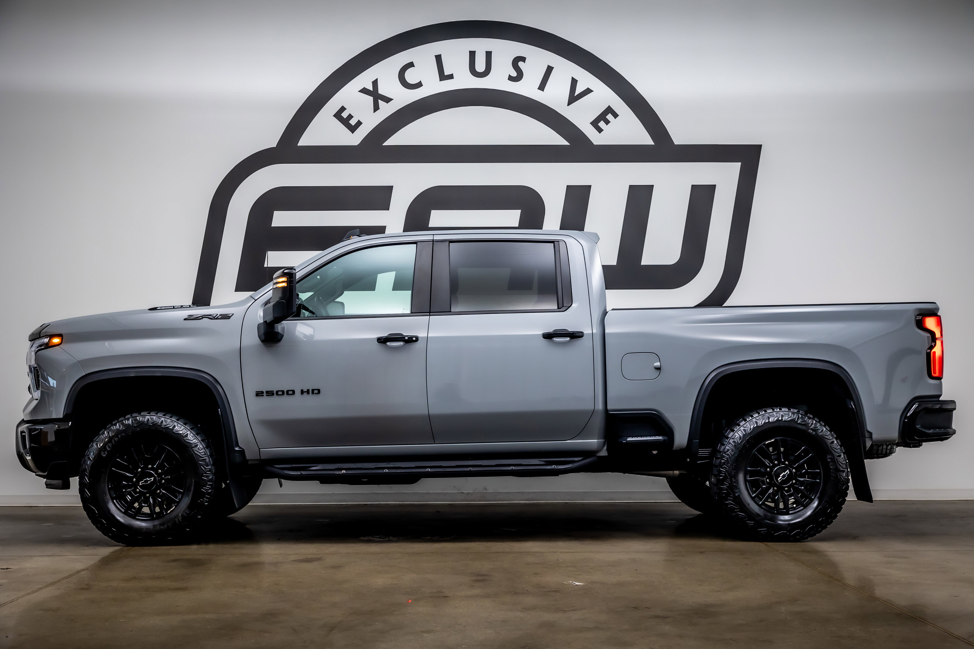 Used 2024 Chevrolet Silverado 2500 ZR2 w/ LPO, Dark Essentials Package AWD/4WD image 6