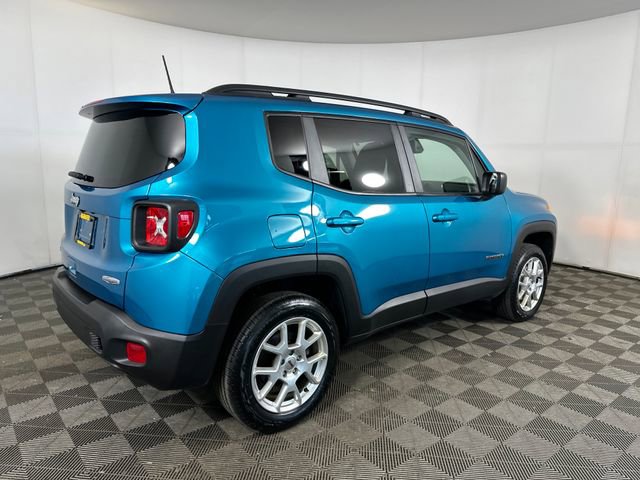 Used 2022 Jeep Renegade Latitude image 3