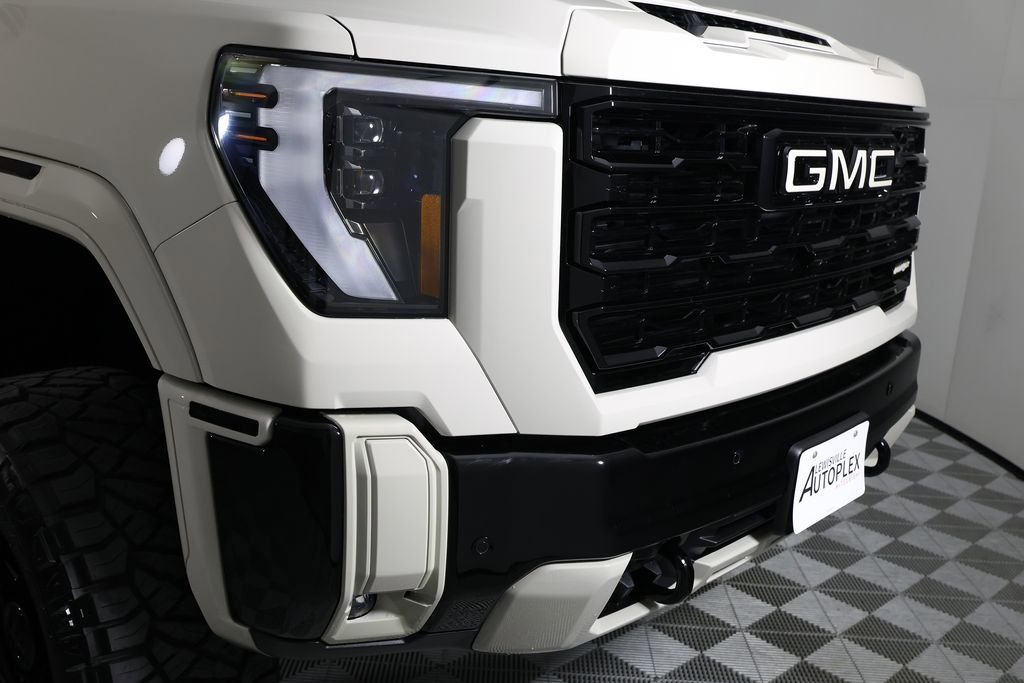 Used 2026 GMC Sierra 2500 AT4X image 44